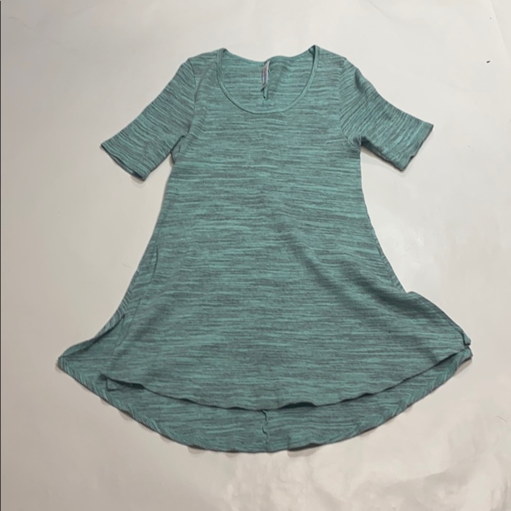 Lula Roe Top Size M - Picture 2 of 5